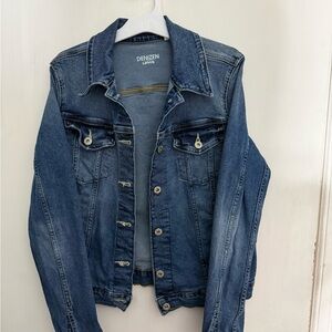 Denizen from Levi's Light Blue Denim Jacket